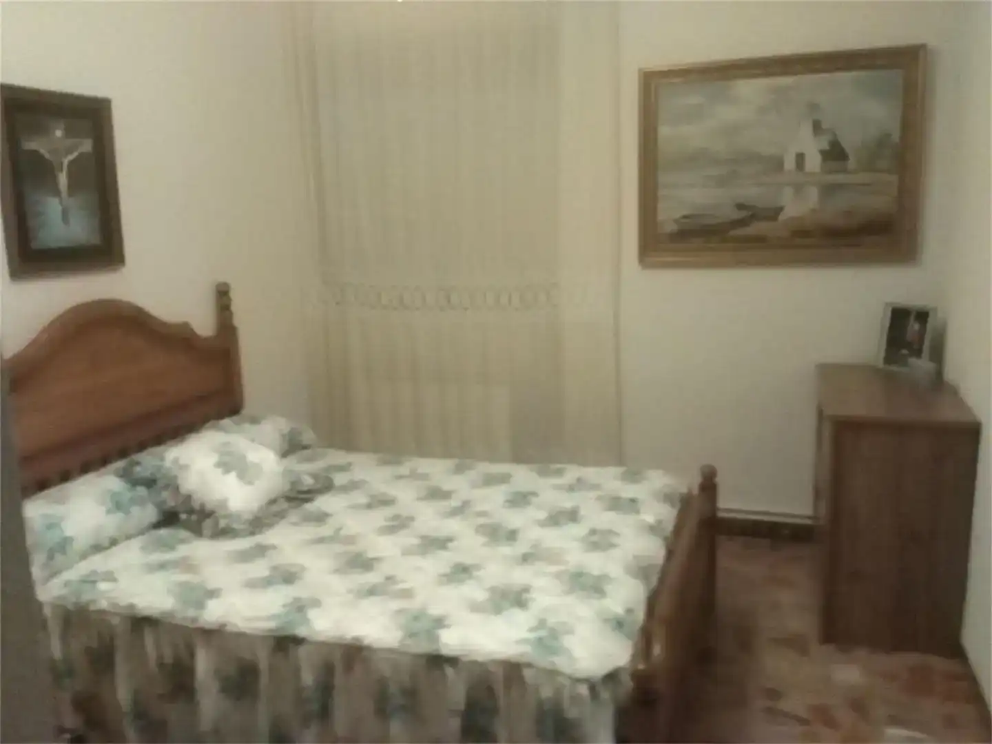 Habitación de Casa o chalet de alquiler en Navaluenga con Jardín privado, Amueblado y Balcón