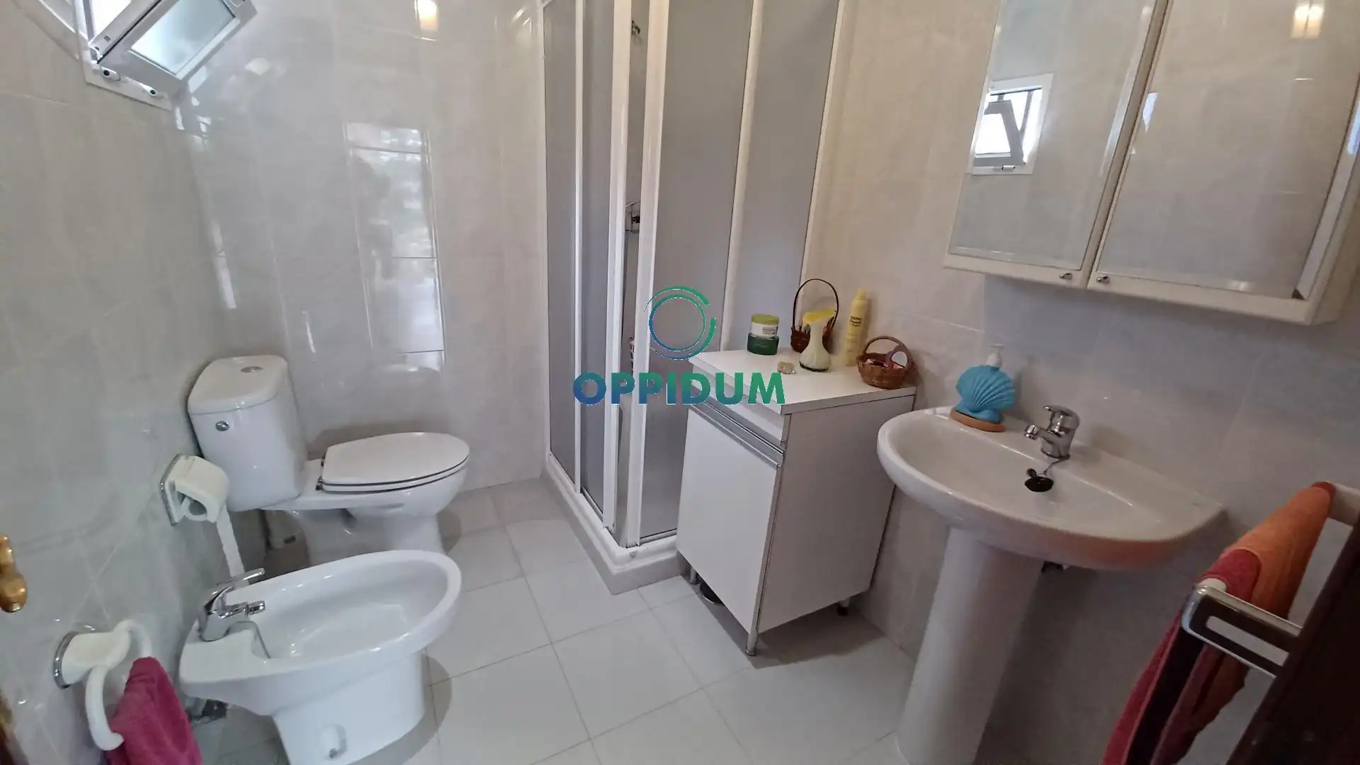 Bathroom of Houses for sale in Culleredo  with Private garden and Terrace