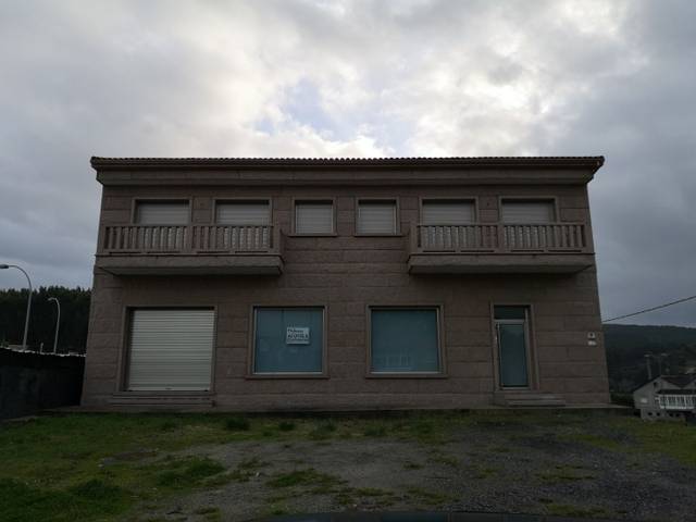 Local comercial en Alquiler en Avenida Cambados, 69 en Meis