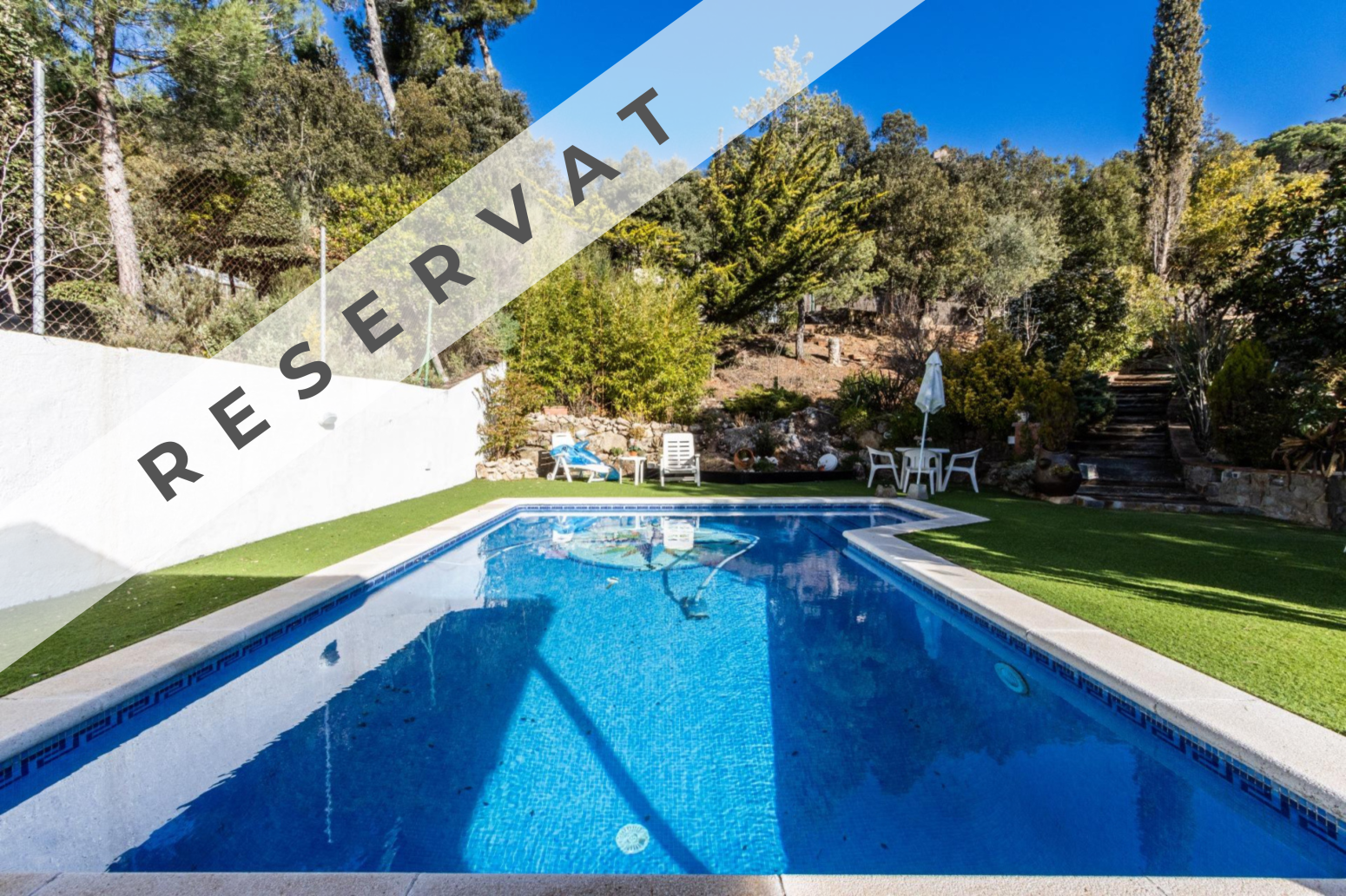 Piscina de Casa o xalet en venda en Matadepera amb Calefacció, Terrassa i Traster