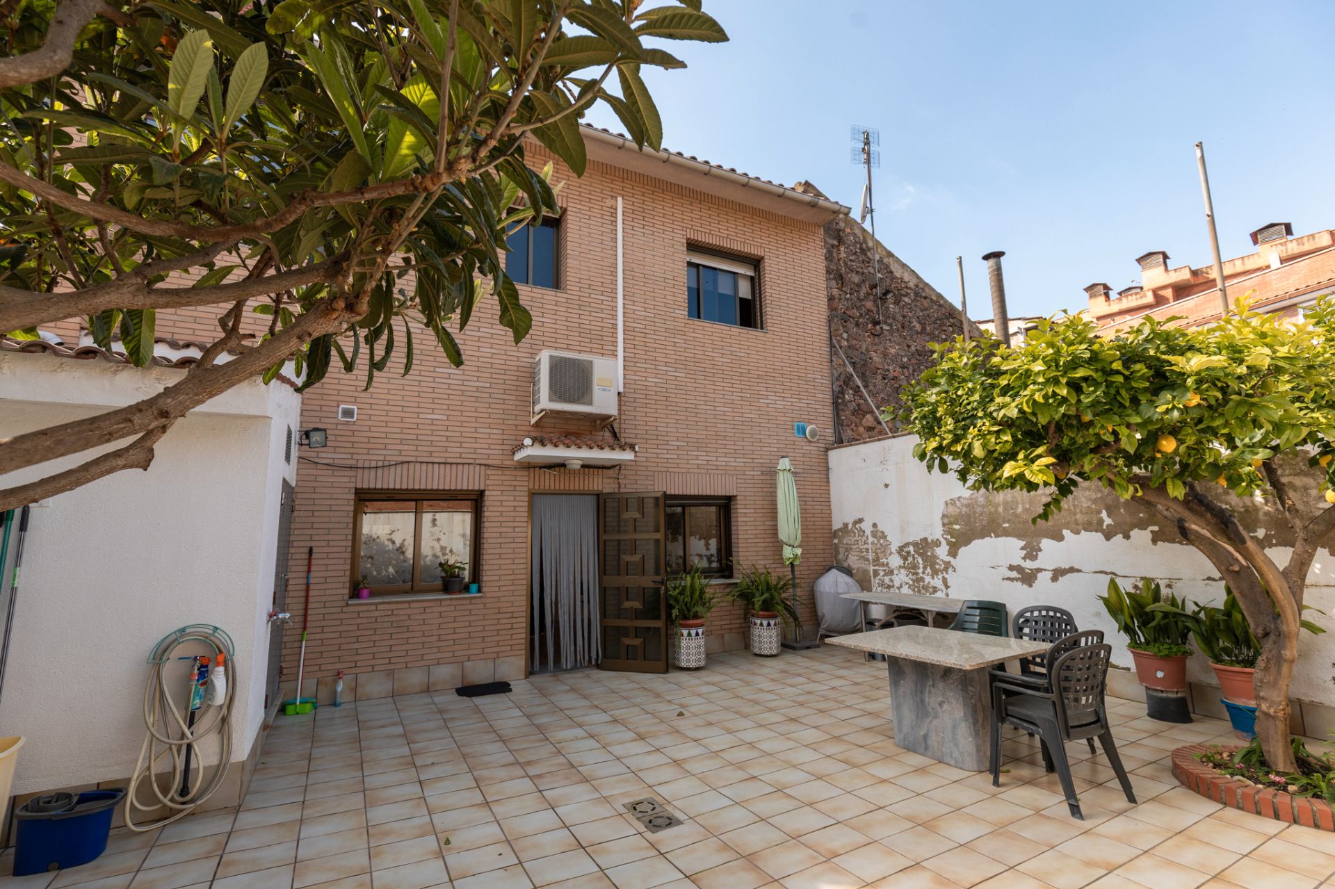Exterior view of Single-family semi-detached for sale in Les Franqueses del Vallès  with Heating, Terrace and Balcony