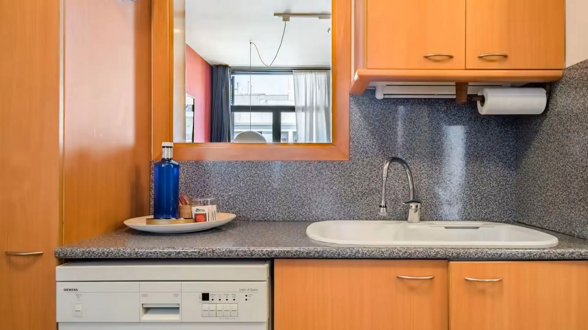 Kitchen of Apartments for rent in  Barcelona Capital  with Air Conditioner, Heating and Private garden