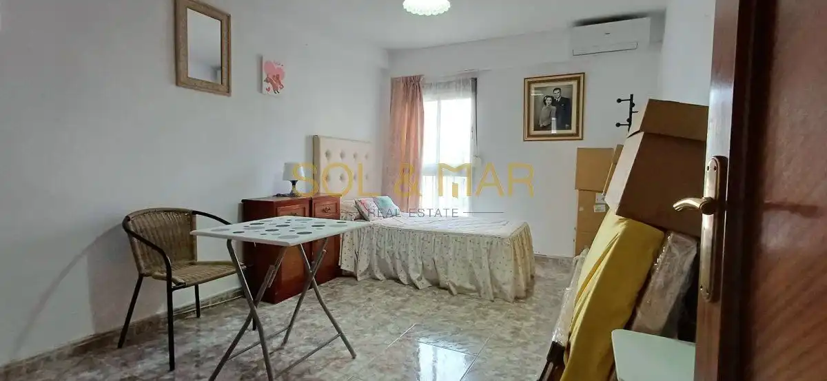Habitación de Piso en venta en Torremolinos con Aire acondicionado, Calefacción y Terraza