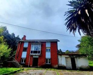 Vista exterior de Casa o xalet en venda en Valdés - Luarca amb Terrassa