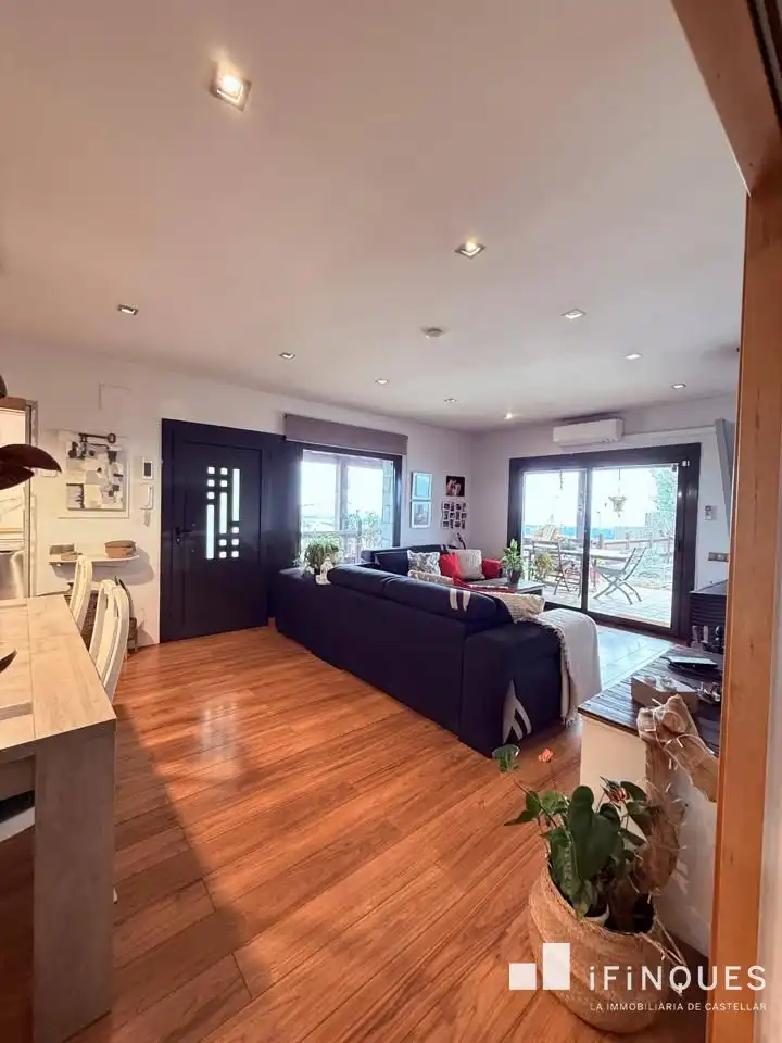 Living room of Houses for sale in Castellar del Vallès  with Air Conditioner, Heating and Private garden
