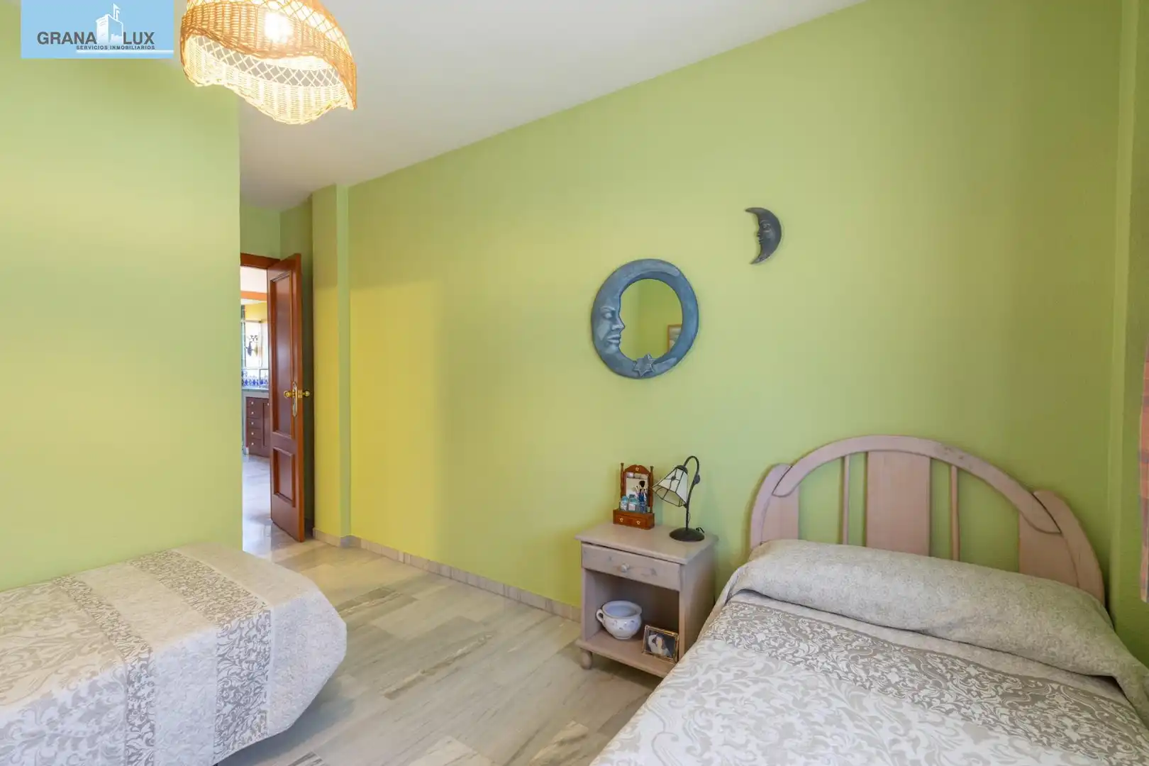 Schlafzimmer von Haus oder Chalet zum Verkauf in La Zubia mit Klimaanlage, Heizung und Gemeinschaftspool