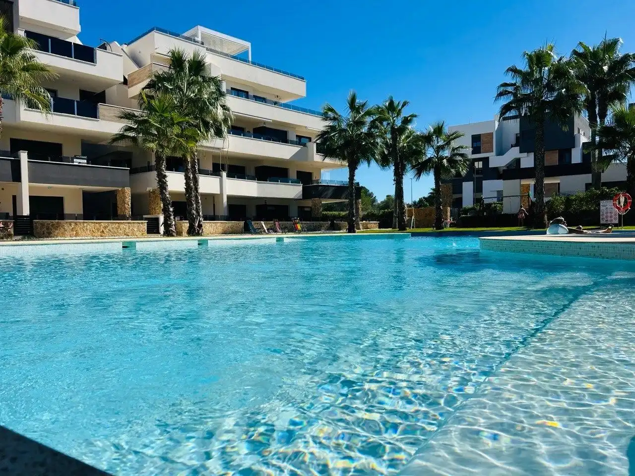 Apartamento con piscina en venta en N/A, imagen 18