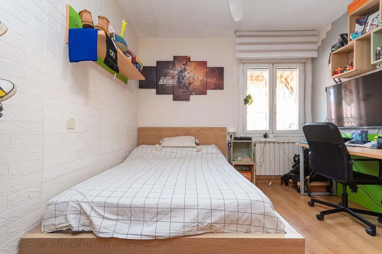 Bedroom of Houses for sale in Fuenlabrada  with Air Conditioner, Heating and Storage room