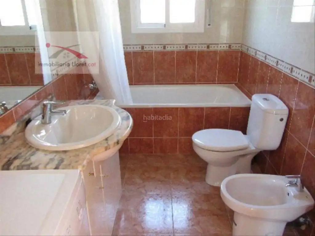 Houses for sale in Calle Grèvol, 41, Aiguaviva Parc
