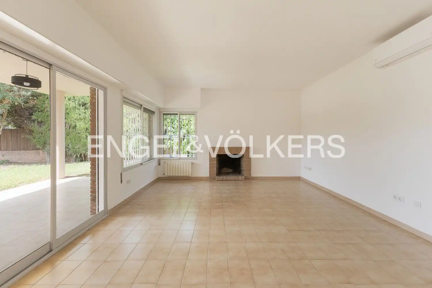 Living room of Houses for rent in Rocafort  with Air Conditioner, Heating and Private garden