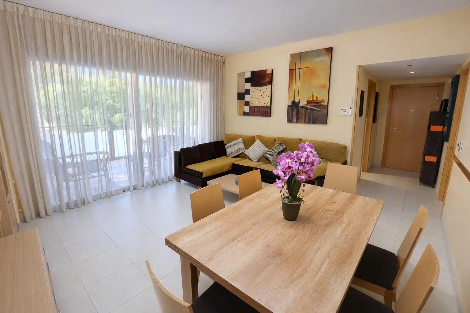 Sala de estar de Piso en venta en Salou con Aire acondicionado, Calefacción y Jardín privado