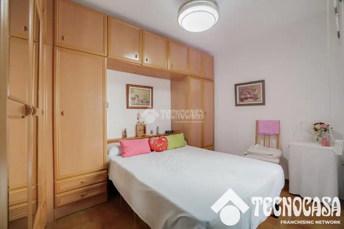 Bedroom of Flat for sale in Santa Coloma de Gramenet  with Air Conditioner and Furnished