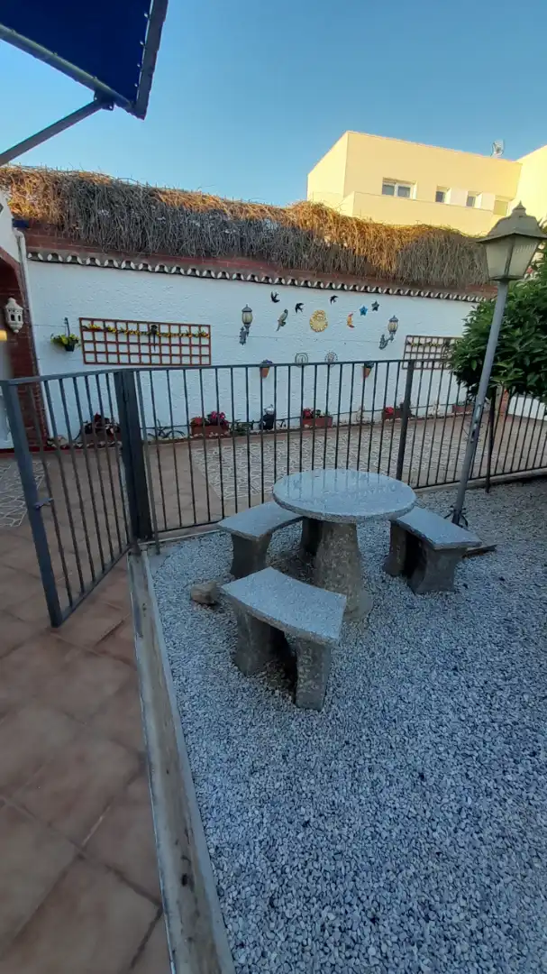 Terrassa de Casa o xalet en venda en Vélez-Málaga amb Aire condicionat, Calefacció i Jardí privat
