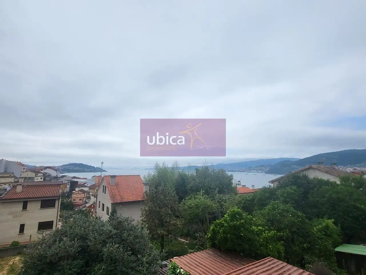 Casa o xalet en venda en Redondela amb Calefacció, Jardí privat i Terrassa