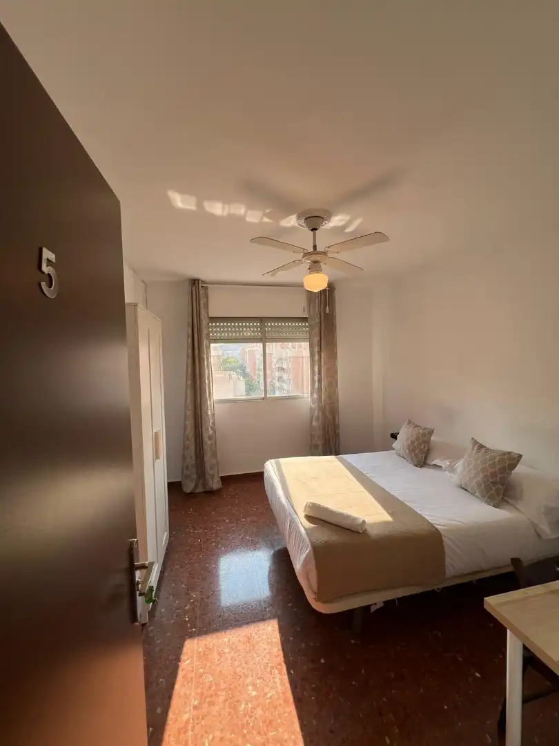 Zimmer in Calle Poeta Agustín Ruano, 7, Martiricos - La Roca - La Rosaleda