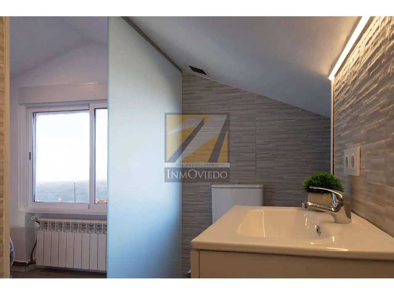 Bathroom of Attic for sale in Llanes  with Heating, Terrace and Furnished