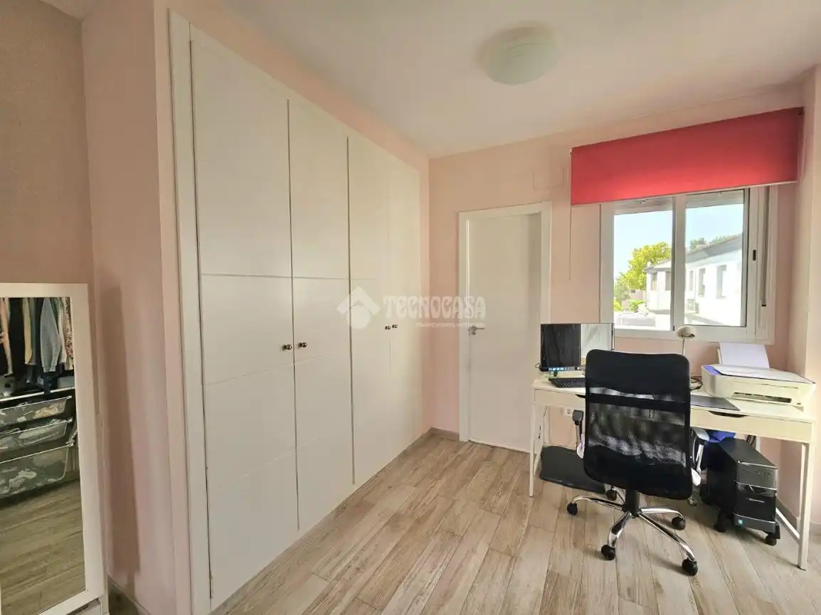 Bedroom of Detached homes for sale in Almensilla