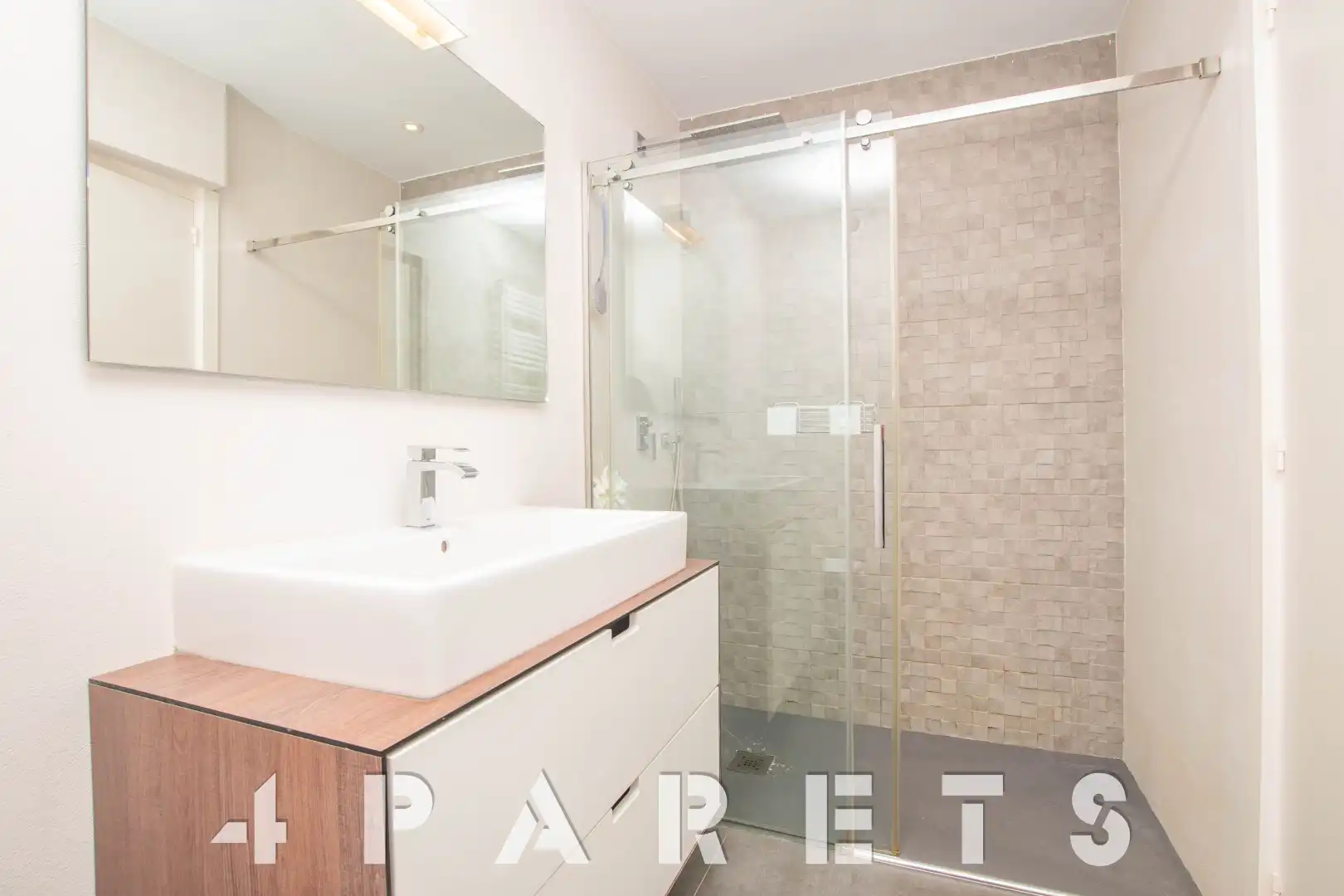 Baño de Casa adosada de alquiler en Vilassar de Dalt con Aire acondicionado, Calefacción y Jardín privado