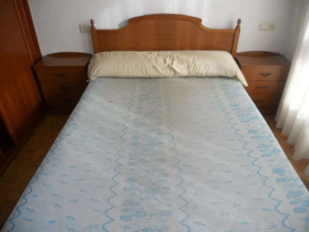 Habitación de Piso en venta en Ames con Calefacción, Trastero y Amueblado