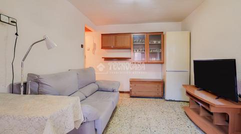 Foto 3 de Piso en venta en Les Roquetes,  Barcelona Capital