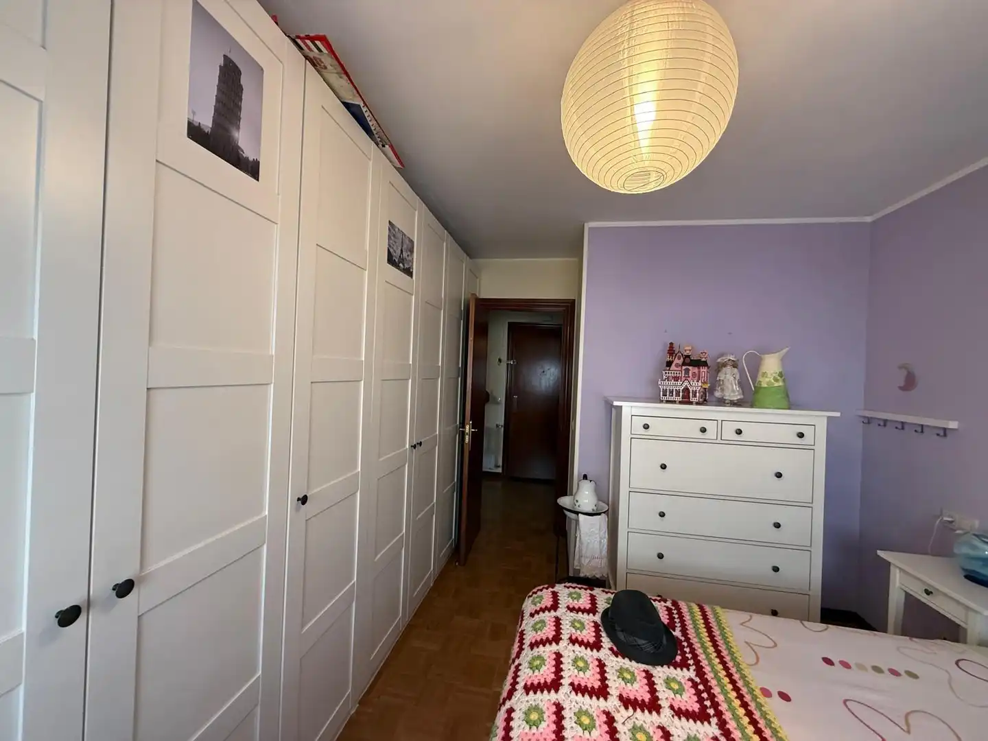 Habitación de Piso en venta en Oviedo  con Calefacción, Trastero y Amueblado