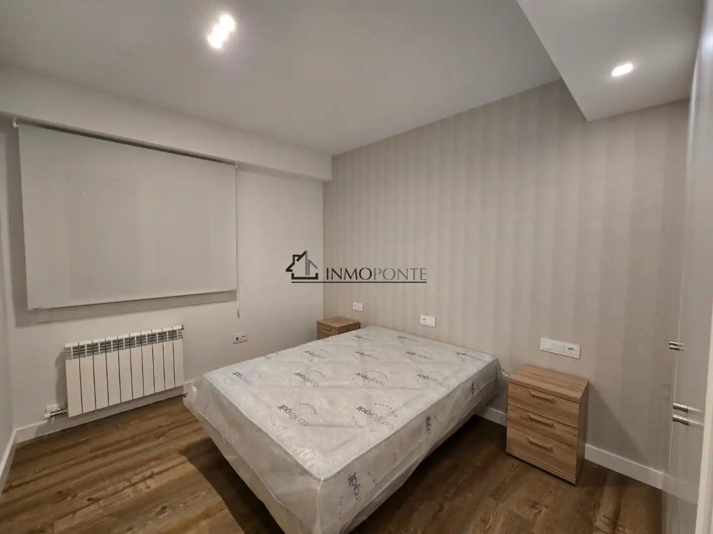 Bedroom of Flat for rent in Pontevedra Capital 