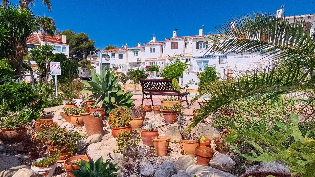 Jardín de Apartamento en venta en La Nucia con Aire acondicionado, Balcón y Piscina comunitaria