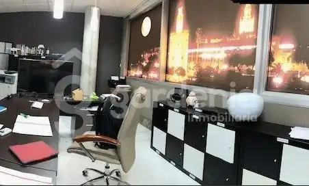 Office for sale in La Rinconada  with Air Conditioner