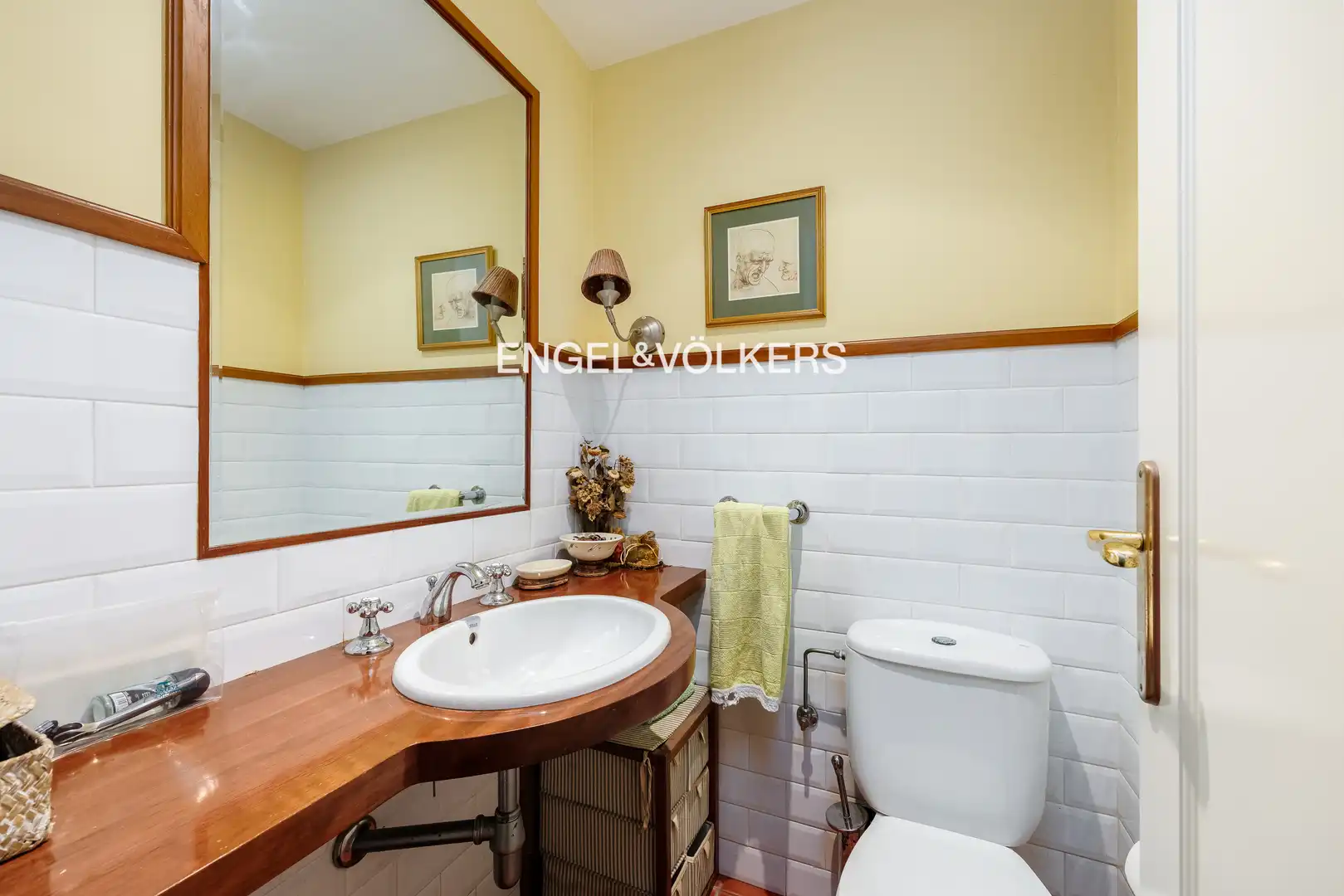 Baño de Finca rústica en venta en Nigrán con Calefacción