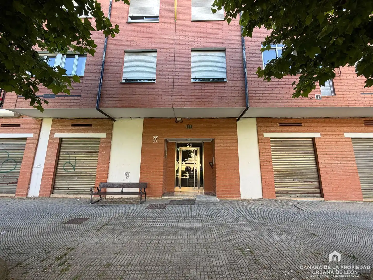 Außenansicht von Wohnung zur Miete in León Capital  mit Heizung und Möbliert