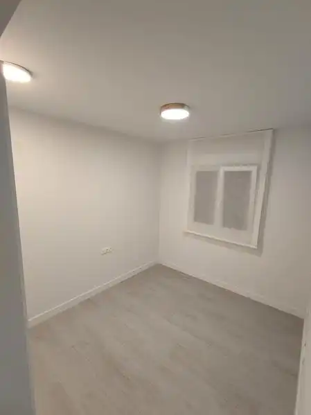 Habitación de Ático de alquiler en Estepona con Aire acondicionado, Calefacción y Jardín privado