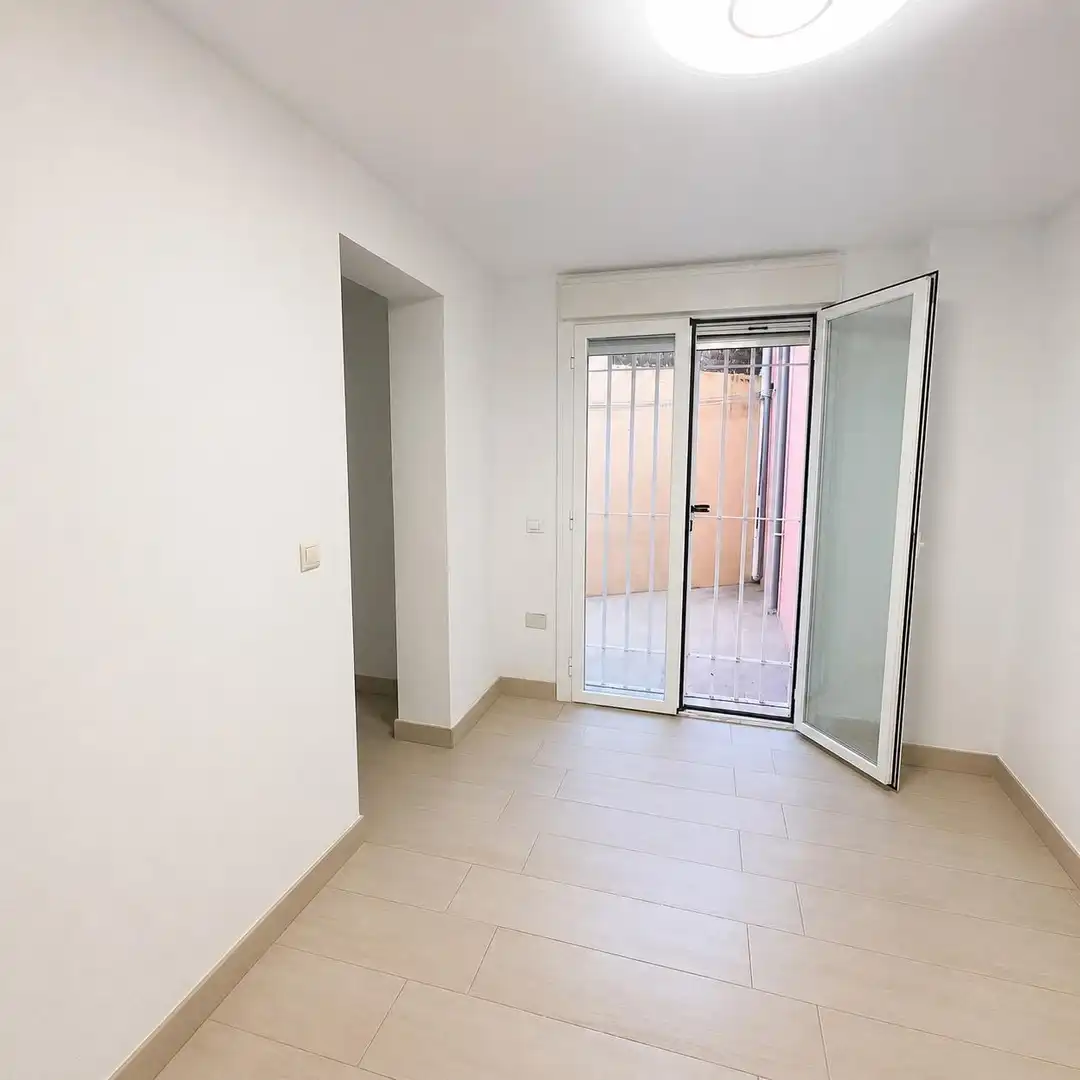 Terraza de Piso en venta en La Línea de la Concepción