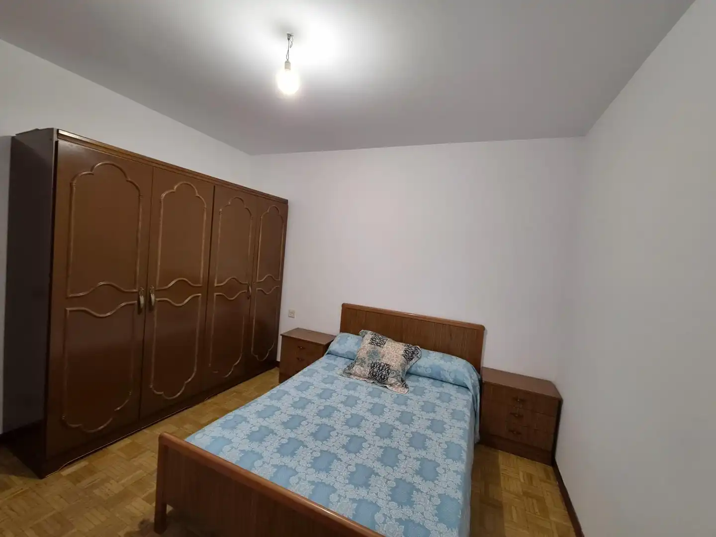 Schlafzimmer von Wohnungen zur Miete in Ponferrada mit Terrasse und Möbliert
