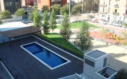 Swimming pool of Flat for sale in L'Hospitalet de Llobregat  with Air Conditioner, Terrace and Swimming Pool