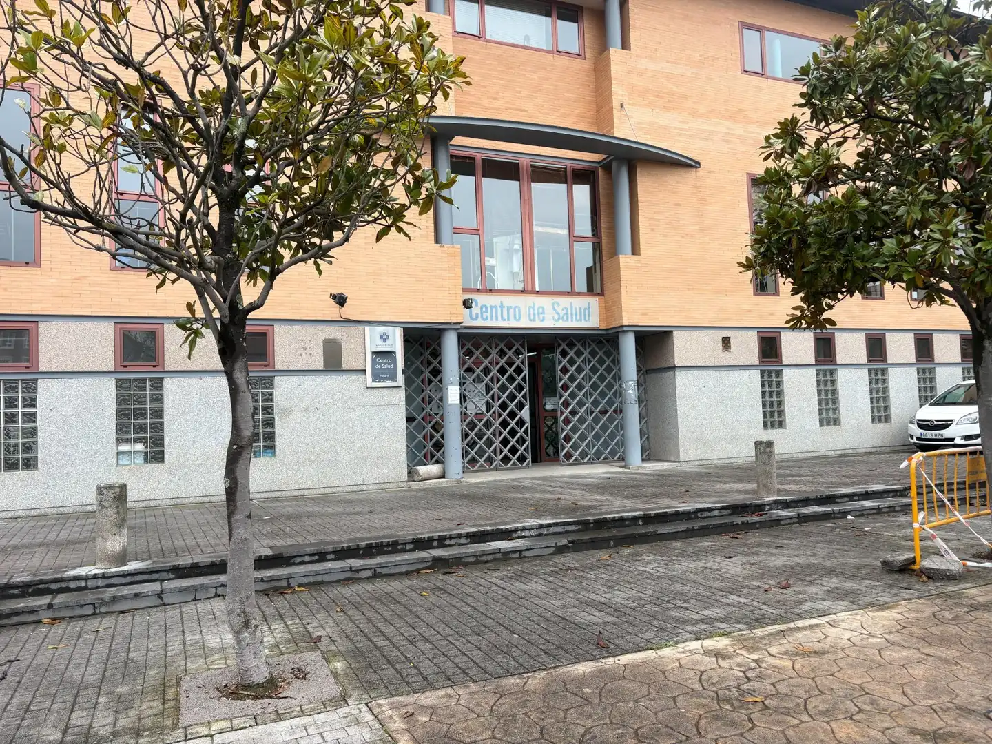 Local de lloguer a Calle de Palmira Villa González, 9, Milán - Pumarín
