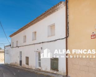 Vista exterior de Casa o xalet en venda en El Cañavate   amb Balcó