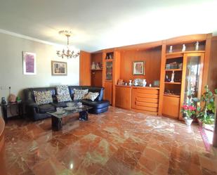 Living room of Single-family semi-detached for sale in Barberà del Vallès  with Terrace and Balcony