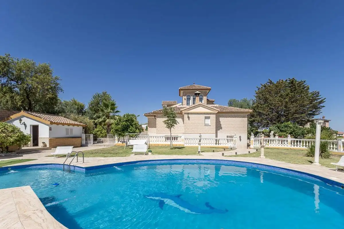 Swimming pool of Houses for sale in Ogíjares  with Air Conditioner, Heating and Private garden