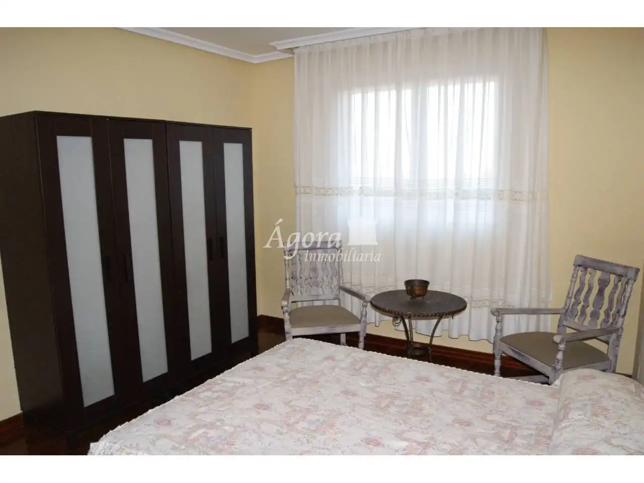 Habitación de Dúplex en venta en Valladolid con Calefacción, Parquet y Terraza