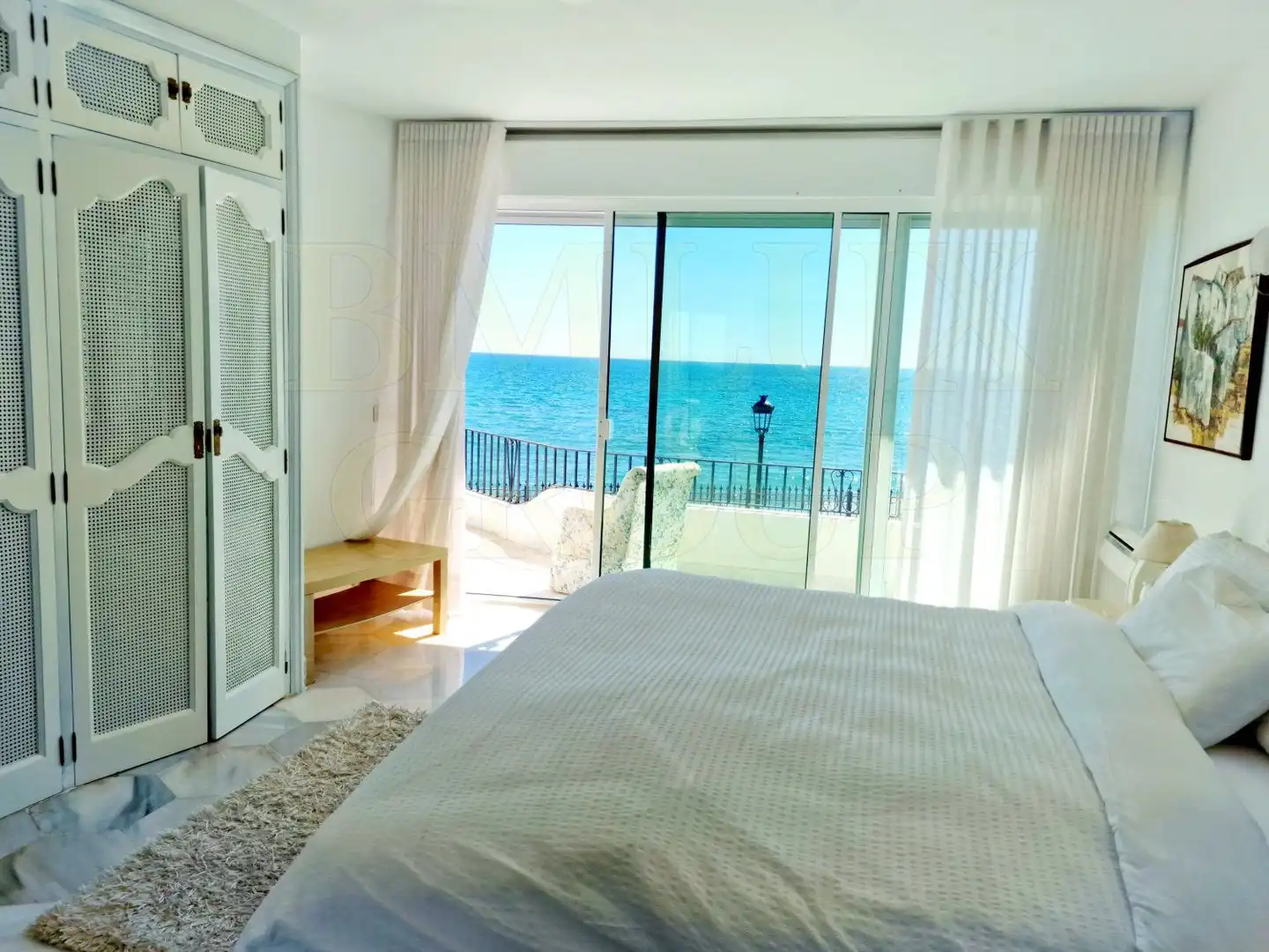 Dormitori de Casa o xalet de lloguer en Marbella amb Aire condicionat, Jardí privat i Terrassa