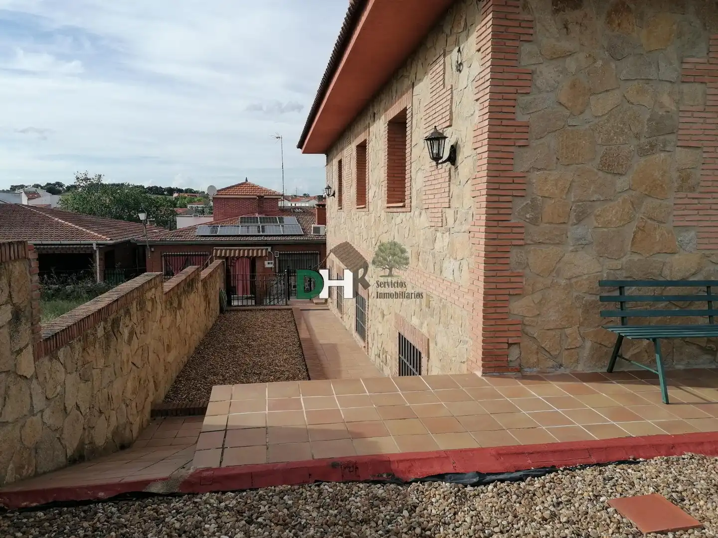 Vista exterior de Casa o chalet en venta en Torrejón el Rubio con Aire acondicionado, Calefacción y Terraza