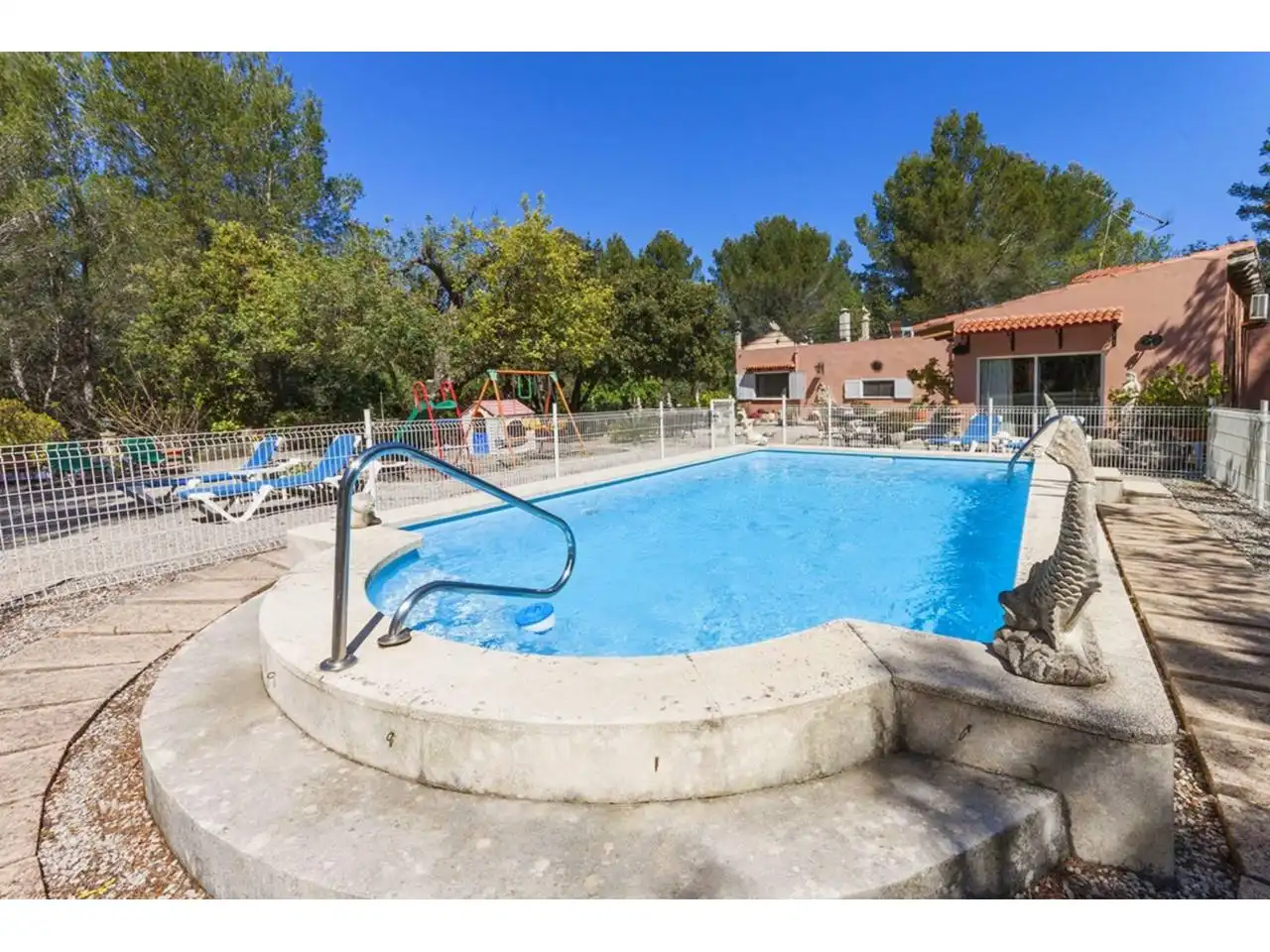 Schwimmbecken von Residential zum Verkauf in Campanet