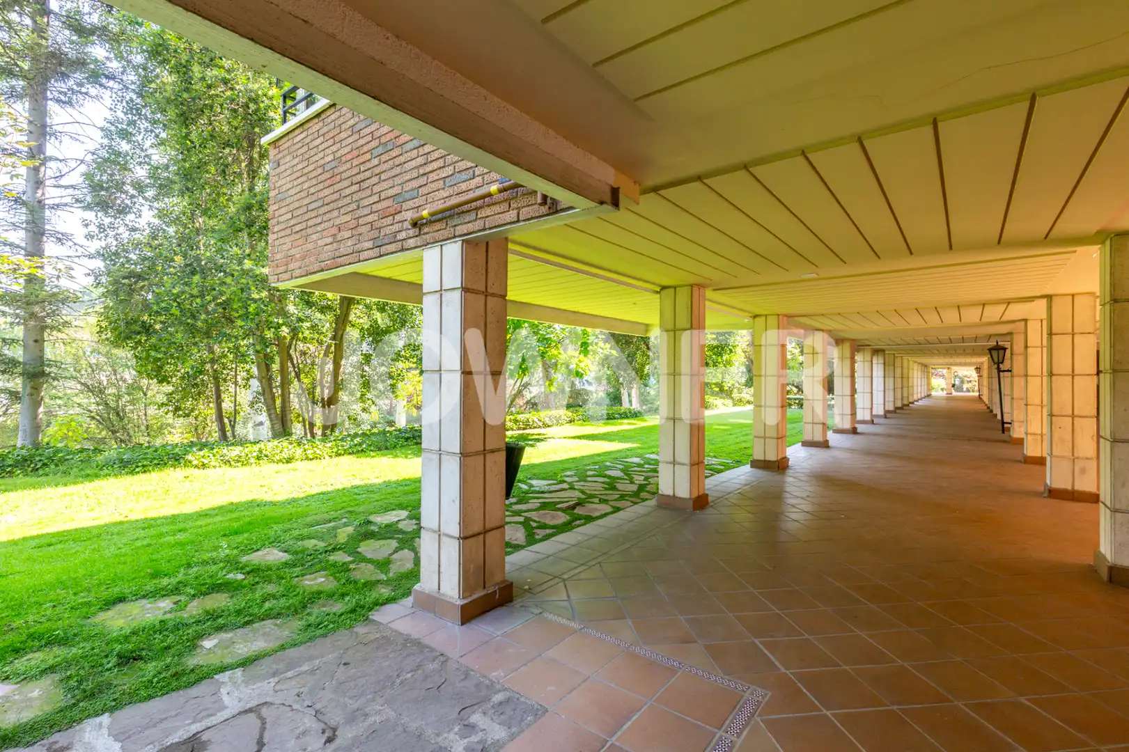 Jardín de Piso de alquiler en Madrid con Calefacción, Terraza y Horno