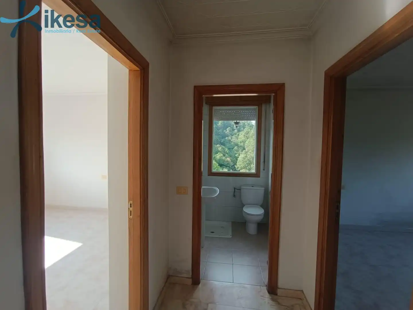 Casa o xalet en venda en Entrimo amb Jardí privat