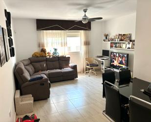 Living room of Flat for sale in  Santa Cruz de Tenerife Capital  with Storage room