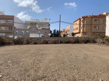 Terreny residencial en venda a Calle Tirma 38