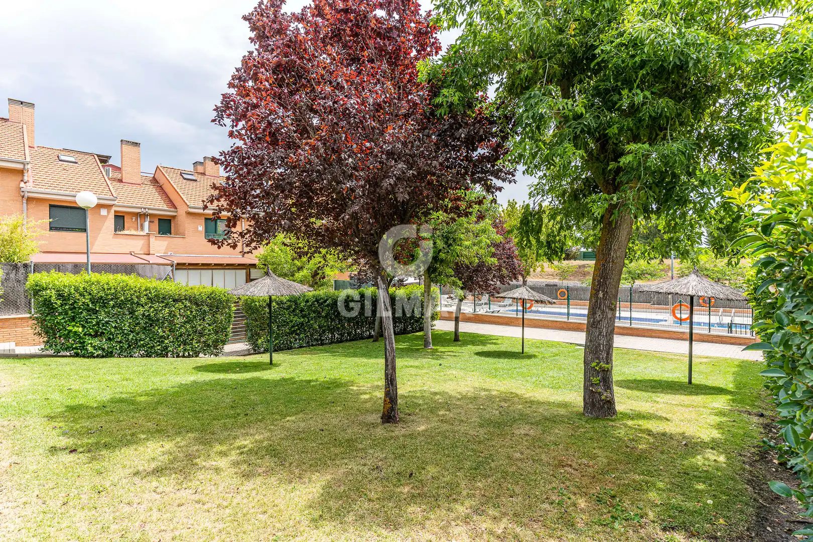 Jardí de Pis en venda en Boadilla del Monte amb Calefacció, Traster i Piscina