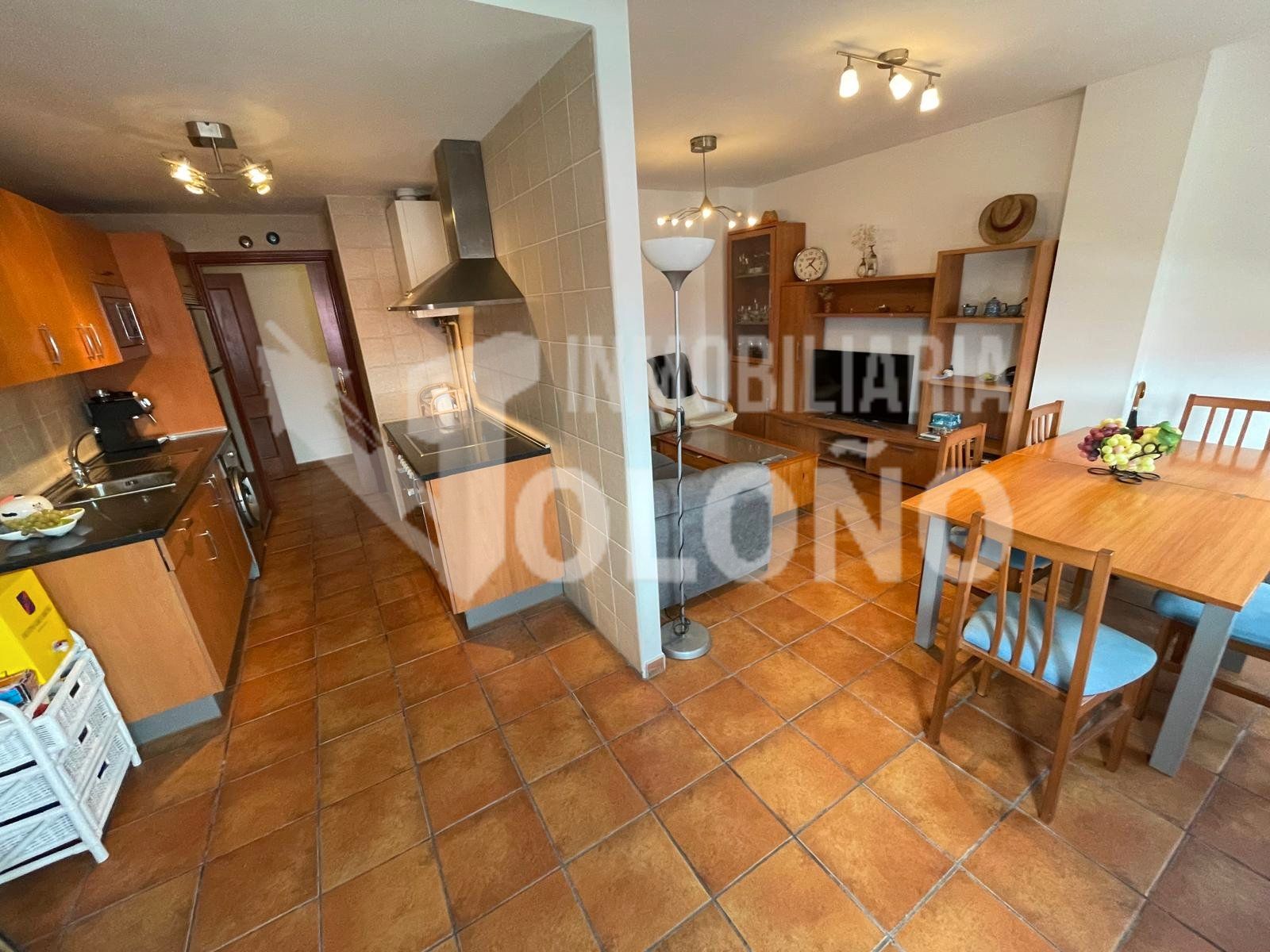 Cuina de Apartament en venda en Cihuri amb Calefacció, Moblat i Forn