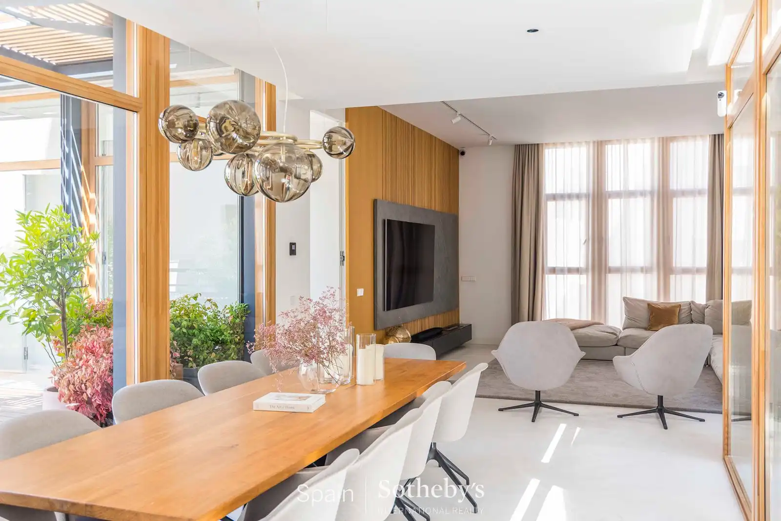 Sala de estar de Ático en venta en Madrid con Aire acondicionado, Calefacción y Jardín privado