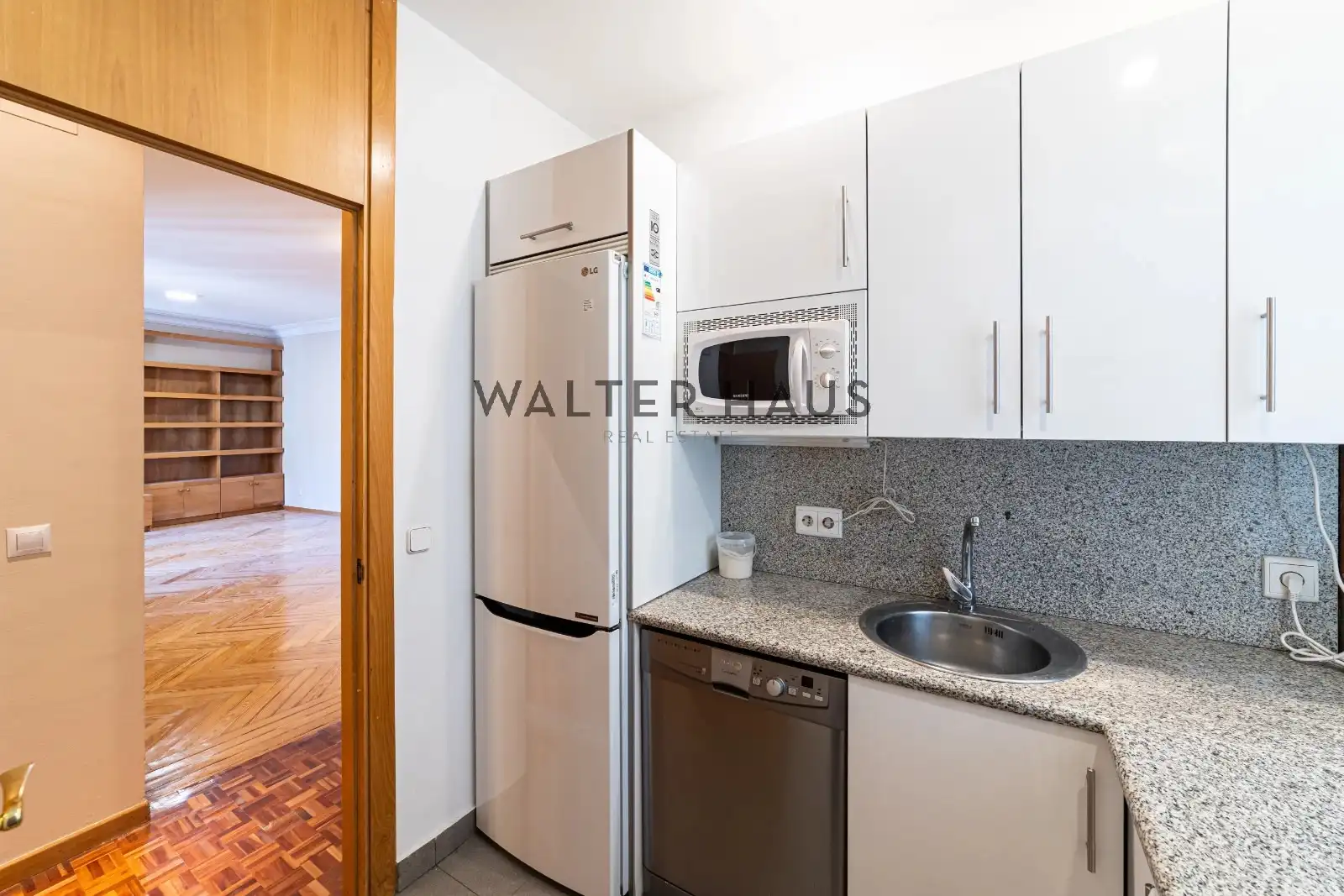 Küche von Wohnung zur Miete in Madrid mit Klimaanlage, Heizung und Ofen
